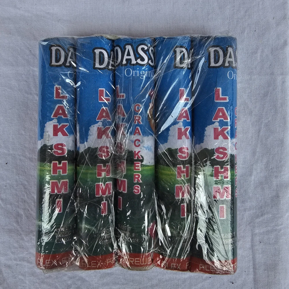3 1/2 Lakshmi Crackers image
